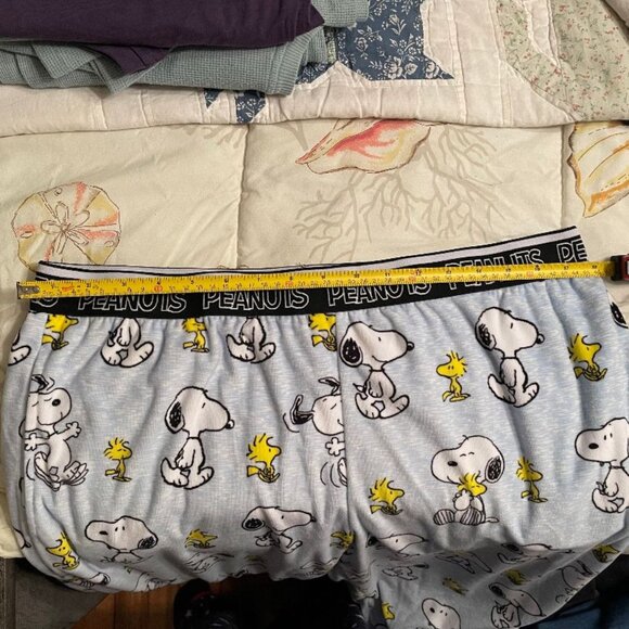 SNOOPY AND WOODSTOCK LOUNGE PANTS SLEEP PANTS - EUC - XL - Picture 7 of 7